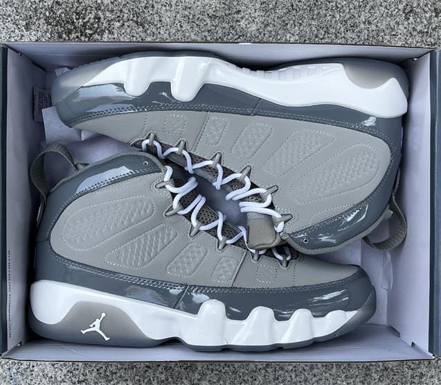 Air Jordan 9