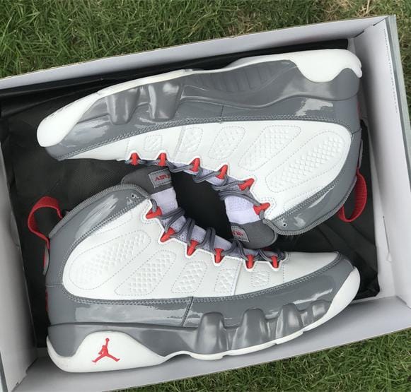 Air Jordan 9