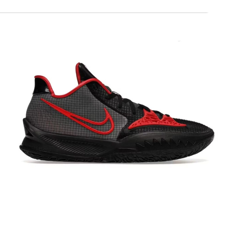 Nike Kyrie 4 Low "Bred"