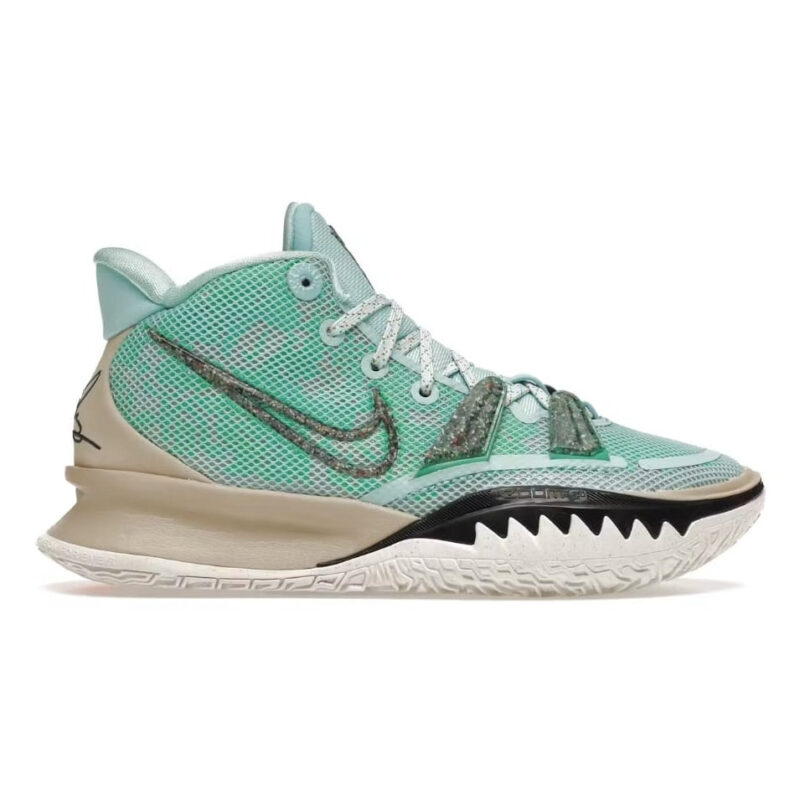 Nike Kyrie 7 "Copa"