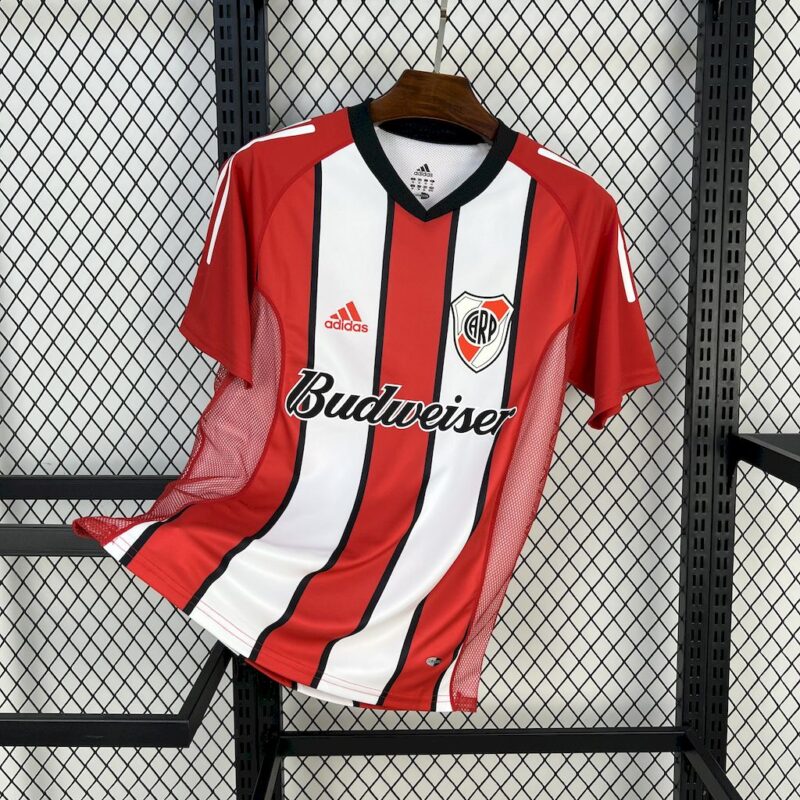 C.A. River Plate 03/04