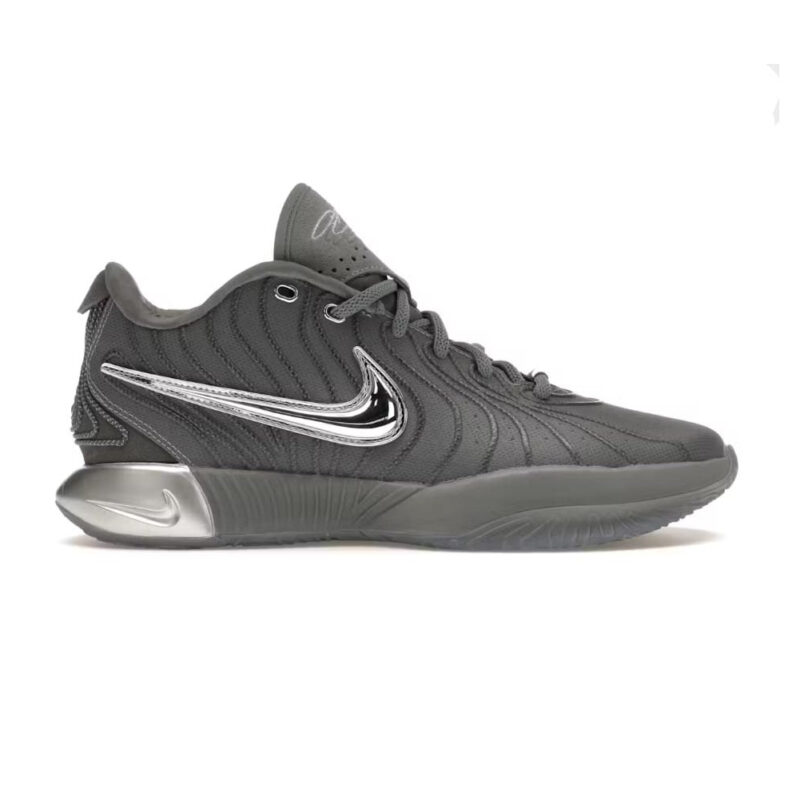 Nike LeBron 21 "Resilient"