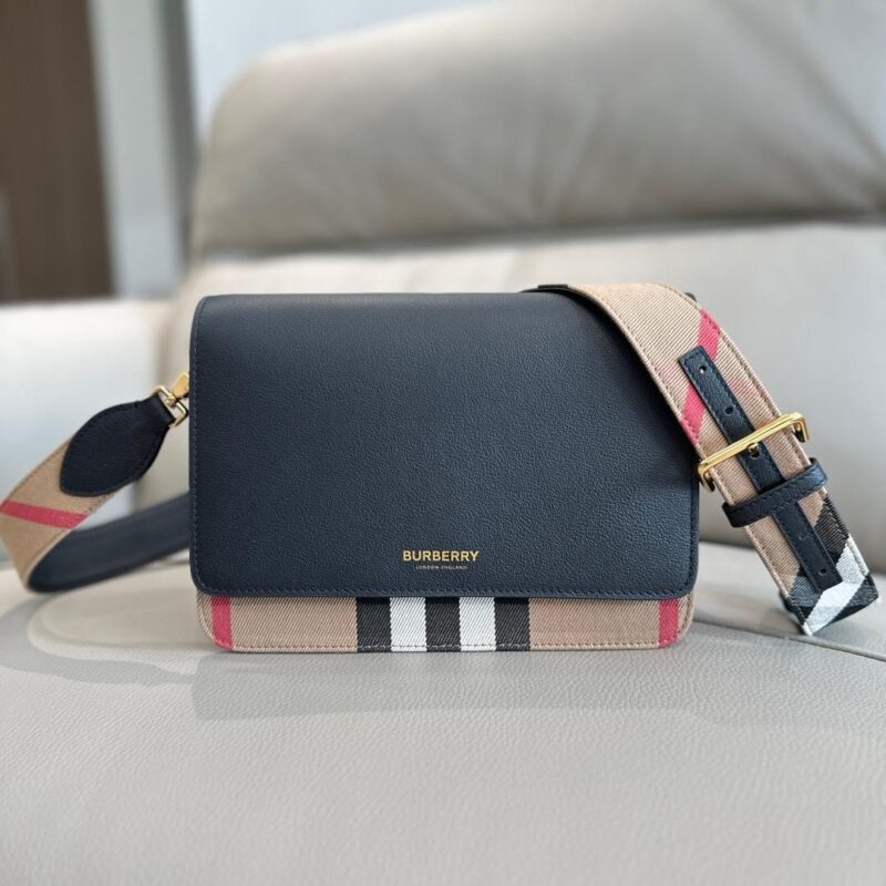 BURBERRY (24X17X9CM)