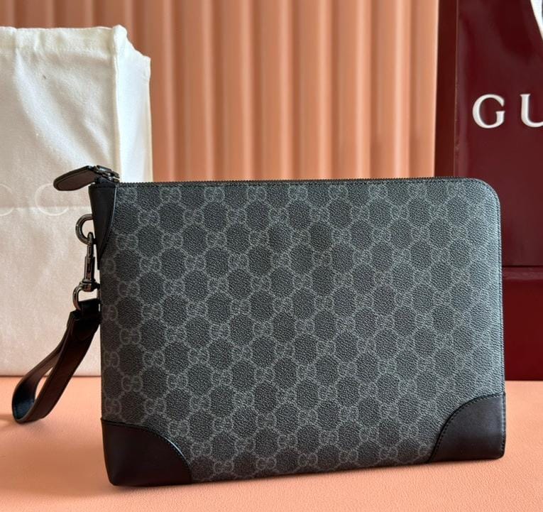 Gucci EMBLEM BUSINESS (30x21x3cm)