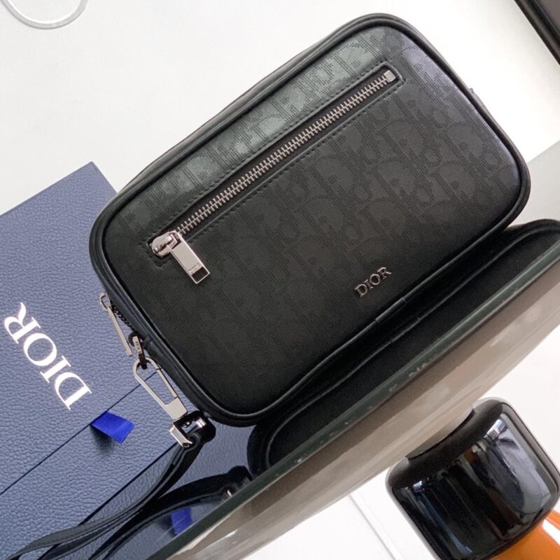 Dior pouch (24x15.5x5.5cm)