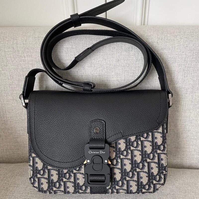Dior messenger bag (23x18x6cm)