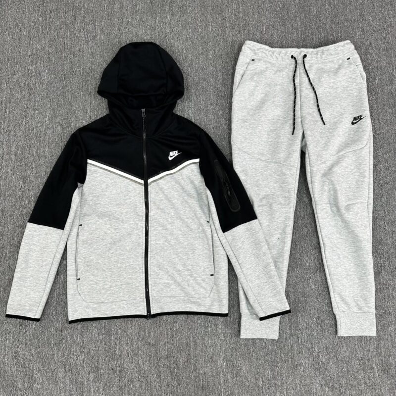 Chandal Nike Tech Fleece