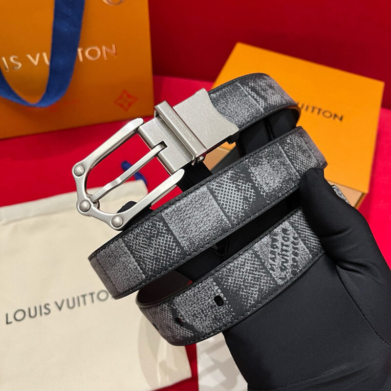 Cinturón Louis Vuitton