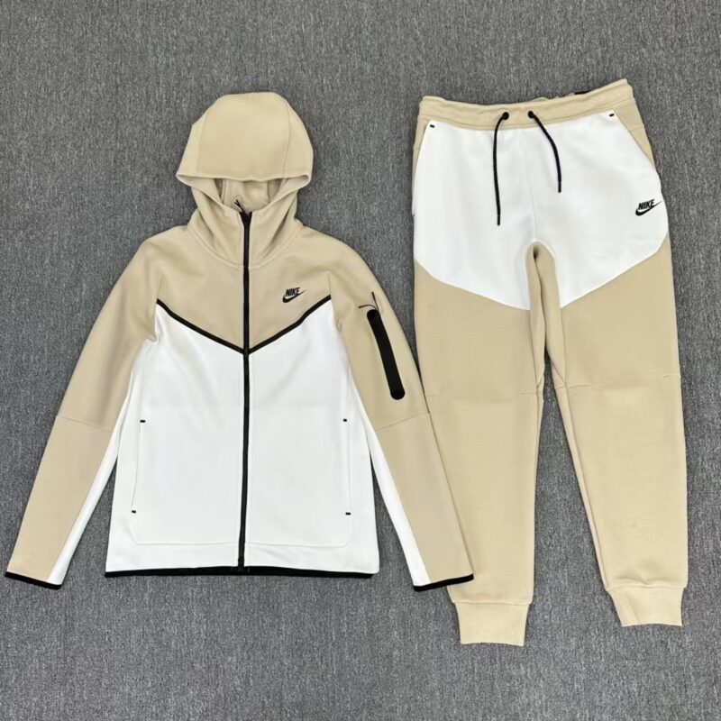 Chandal Nike Tech Fleece